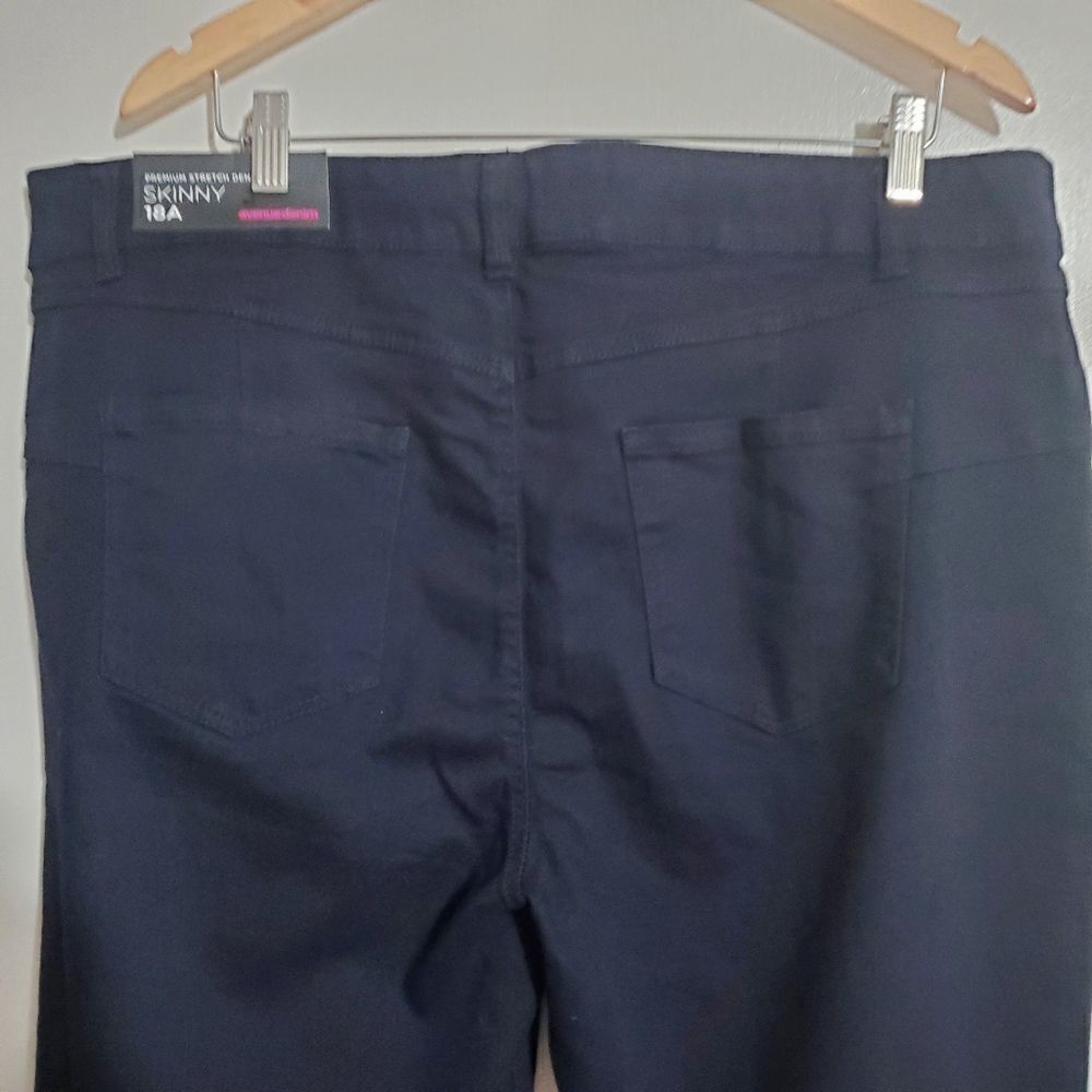 Avenue Black Skinny Tummy Control Jeans Size 18 AV - Picture 7 of 10